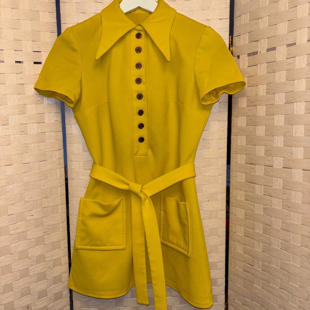 Vintage Yellow Mini-Dress with Wing Collar